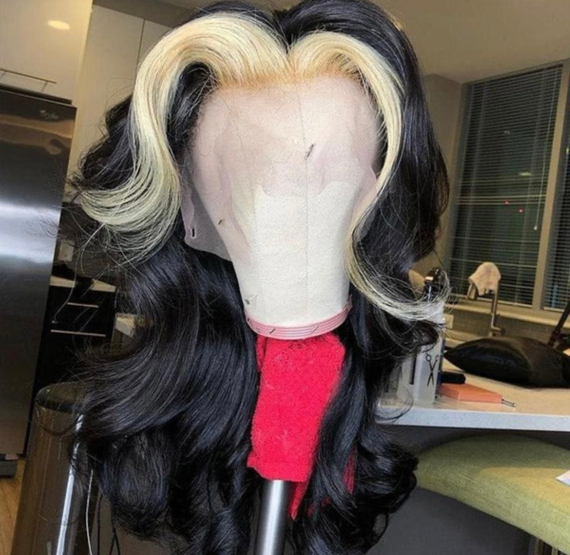 (Skunk Stripe) Transparent Frontal Wigs